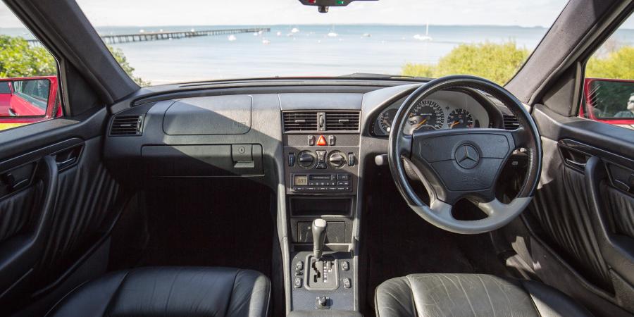 Торпедо Mercedes-Benz C36 AMG 1993 года  (AU) (фото 6 из 10)